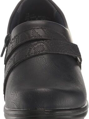 easy street Comfort Wave Black Slip-On Mule with Double Textured Straps/Zipper